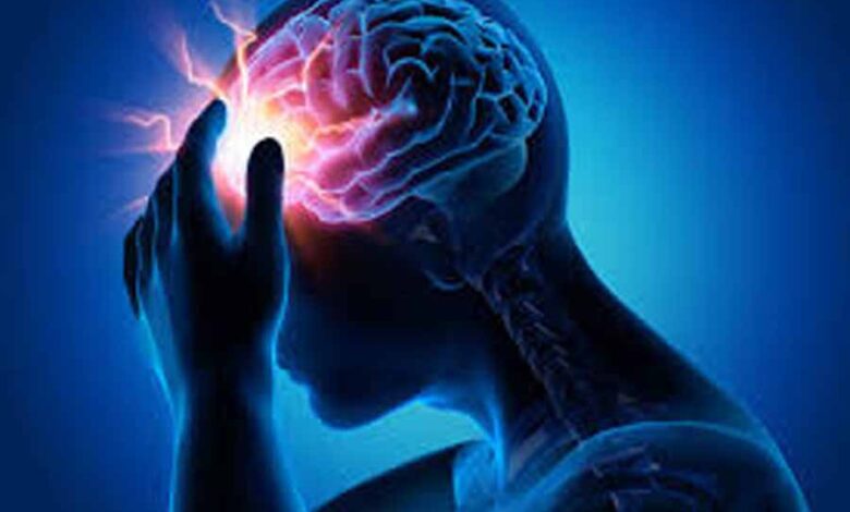 माइग्रेन एक प्रकार का सिरदर्द, आज ही छोड़ दें ये चीजें नहीं तो बन जाएंगे माइग्रेन के मरीज