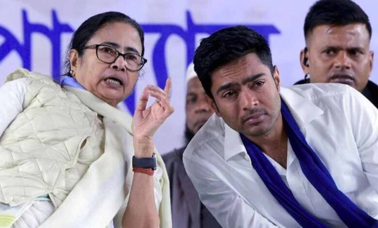 ममता बनर्जी ने मीटिंग में कहा- अभी मैं 10 सालों तक सक्रिय हूं और पार्टी की कमान मेरे पास ही रहेगी, अभिषेक को लगा झटका