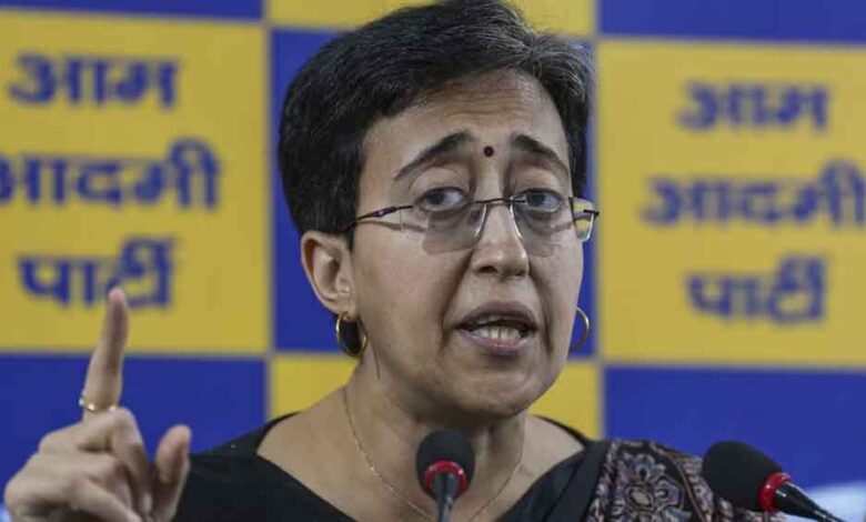 दिल्ली विधानसभा में नई एक्साइज पॉलिसी को सफल होने से रोकने वालों की जांच हो : आतिशी