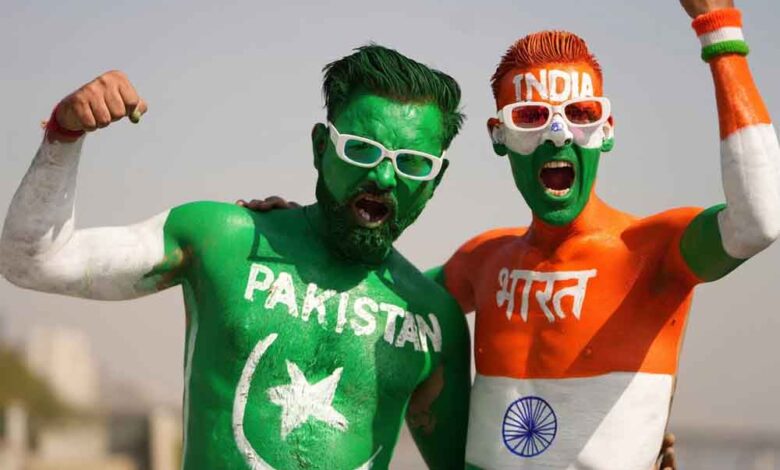 भारत और पाकिस्तान के बीच क्रिकेट मैच खेले जाने को लेकर कांग्रेस नेता राशिद अल्वी ने आलोचना की