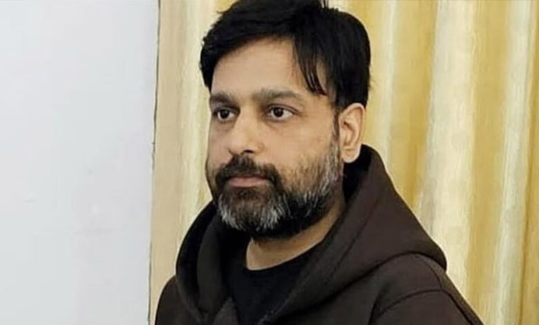 पूर्व कॉन्स्टेबल सौरभ शर्मा पर कसा शिकंजा, मां-बेटे पर पुलिस ने दर्ज किया केस