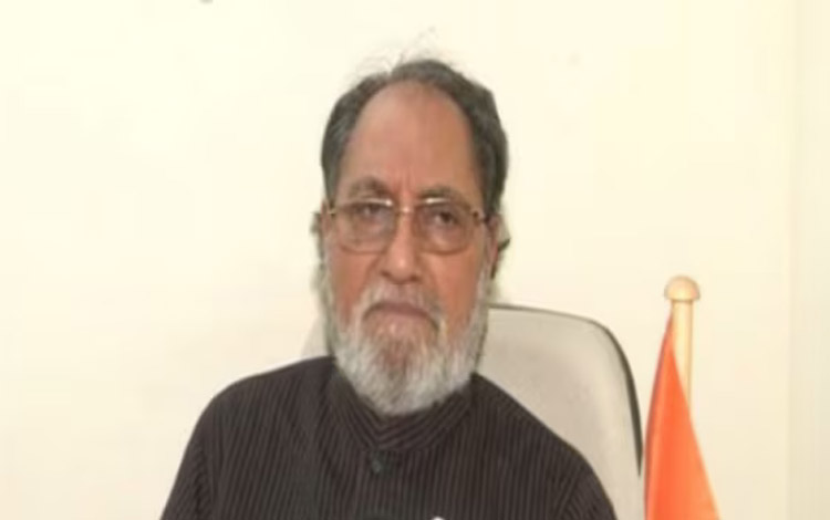 कांग्रेस नेता हुसैन दलवई का सरकार को चैलेंज, हिम्मत है तो औरंगजेब की कब्र हटाओ कर दिखाओ