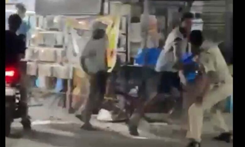 बीजेपी ने लगाया आरोप, चैंपियंस ट्रॉफी में भारत की जीत का जश्न मना रहे लोगों पर तेलंगाना पुलिस ने किया लाठीचार्ज