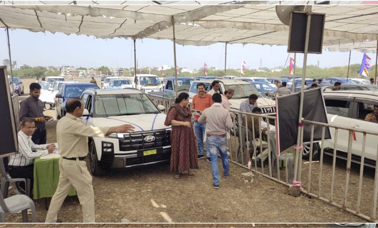 उज्जैन विक्रम व्यापार मेले में बिकीं मर्सिडीज बेंज और BMW समेत 35000 गाड़ियां, लोगों ने लिया छूट का फायदा