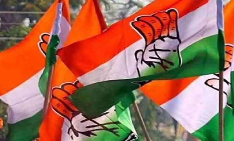 ईडी ने अपना शिकंजा कसना शुरू किया, इसके विरोध में प्रदर्शन करने पहुंची कांग्रेस, कार्यकर्ता को नहीं दफ्तर