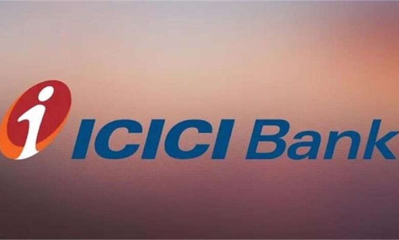 देश के बड़े प्राइवेट बैंकों में शुमार ICICI बैंक ने FD और सेविंग अकाउंट दोनों पर ब्याज दरों में कटौती कर दी