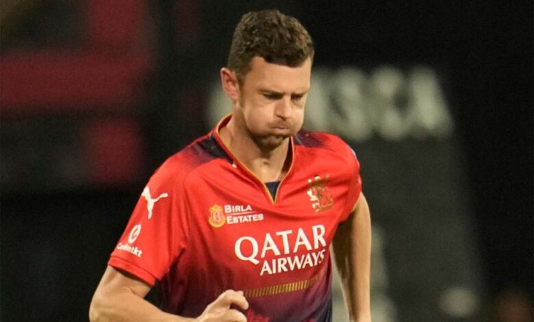 आरसीबी के तेज गेंदबाज जोश हेजलवुड ने कहा-बेंगलुरू का विकेट चिन्नास्वामी के आम विकेट की तरह नहीं था