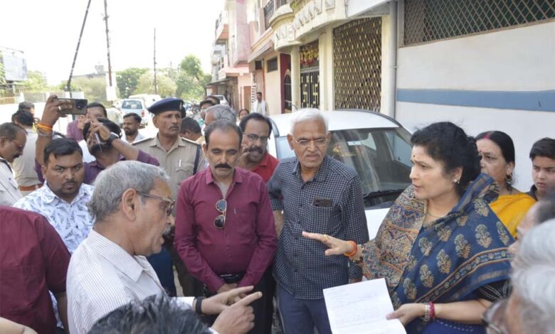 राज्यमंत्री श्रीमती गौर