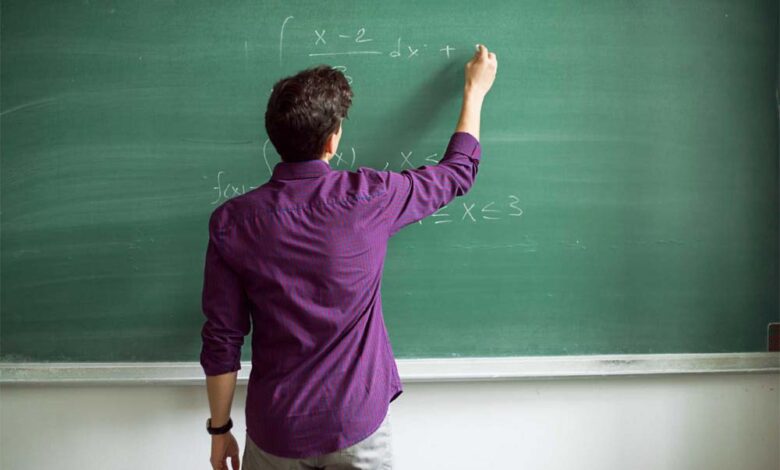 पाकिस्तान के पंजाब प्रांत में शिक्षा विभाग ने सरकारी शिक्षकों के 44,000 पद किए समाप्त