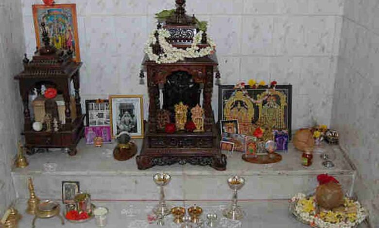 घर में पूजा स्थल बनाते समय किन-किन बातों का ध्यान रखें
