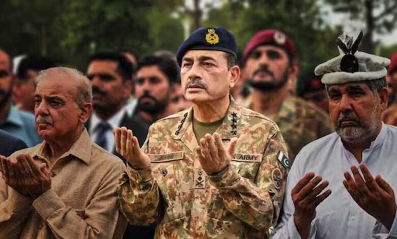 पाकिस्तान में मुनीर को हटाकर नया सैन्य तानाशाह आ जाए, आंशिक लोकतंत्र भी खत्म हो जाए !