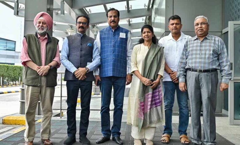 आसमान में चक्कर लगाता रहा प्लेन, भारतीय सांसदों के पहुंचने से ठीक पहले मॉस्को में ड्रोन अटैक