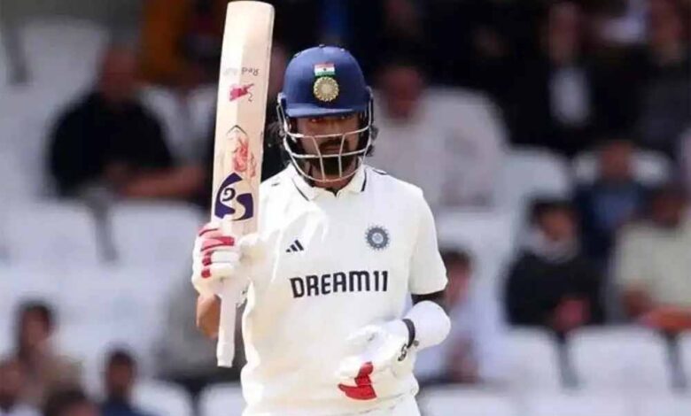 ओपनर बल्लेबाज केएल राहुल ने लगाया शतक, टीम इंडिया पहुंची 200 रन के पार