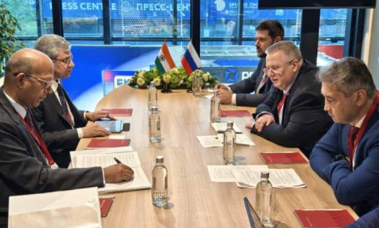 मंत्री अश्विनी वैष्णव ने रूस के उपप्रधानमंत्री अलेक्सी ओवरचुक से रेयर अर्थ मेटल के साथ कई मुद्दों पर की चर्चा