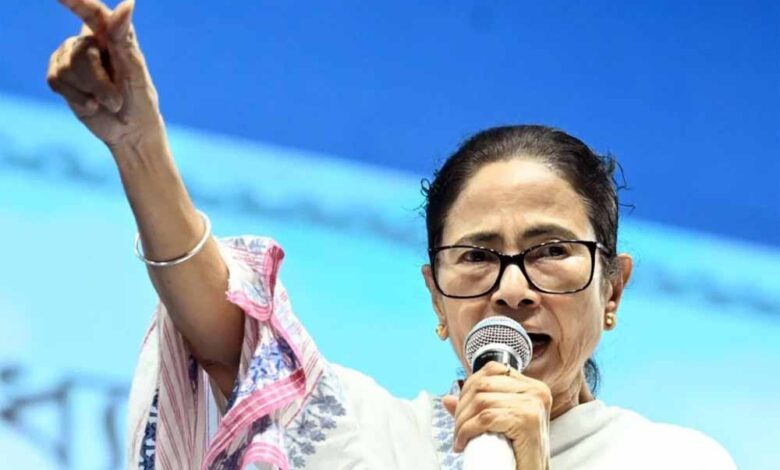 CM ममता बनर्जी का हमला- वोटिंग का हक किसी से नहीं छिनने दूंगी