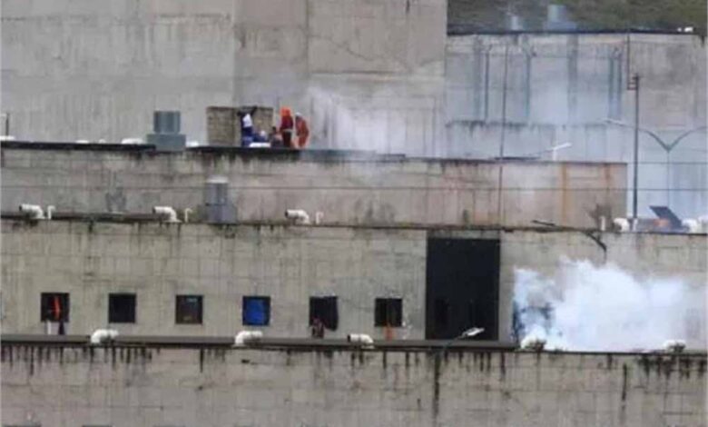 गोलीबारी और धमाकों में 14 की मौत – Khabar Jagat