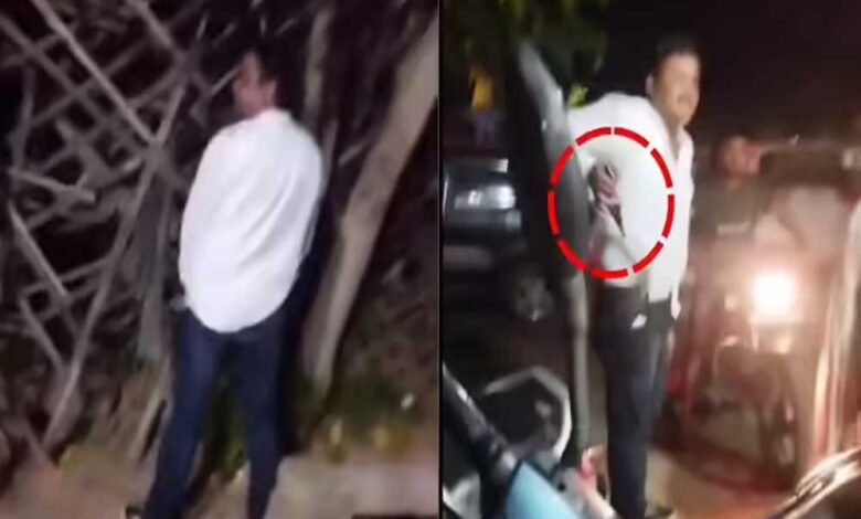 खुले में पेशाब करने से रोका तो ठेले वालों पर तानी पिस्टल, पुलिस ने रसूखदार पर दर्ज किया मामला – Khabar Jagat