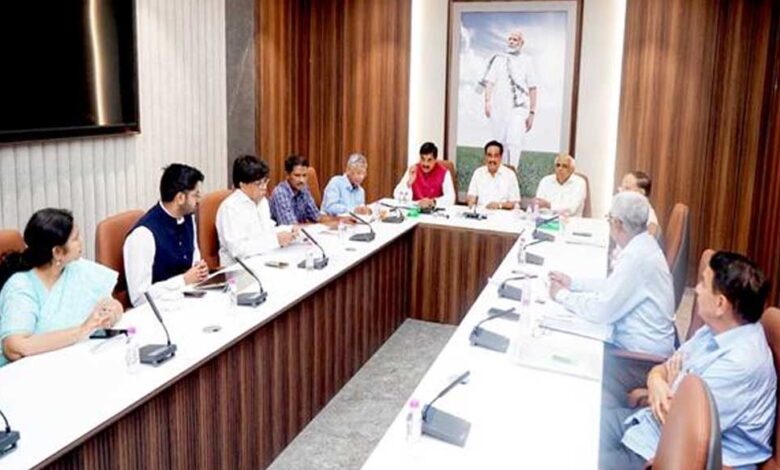 मुख्यमंत्री डॉ. यादव ने केंद्रीय जल शक्ति मंत्री पाटिल से जल समृद्धि रणनीति पर की चर्चा