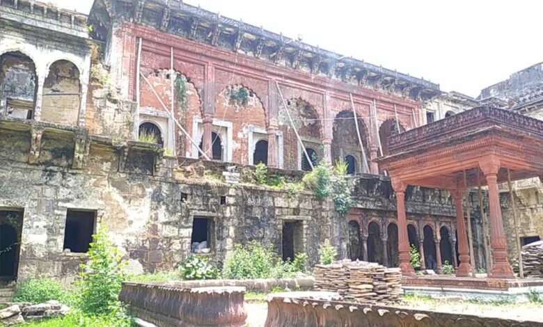 रीवा में दंपती से हैवानियत, गोविंदगढ़ किला में बंधक बनाकर कपड़े फाड़े और बेरहमी से पीटा