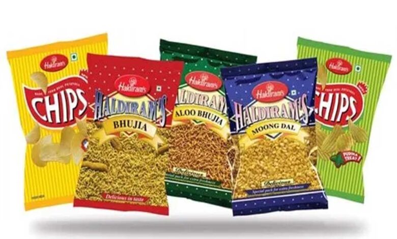 हल्दीराम पर उपभोक्ता फोरम की कार्रवाई, कम वजन वाले नमकीन पैकेट पर 1 लाख रुपये का जुर्माना