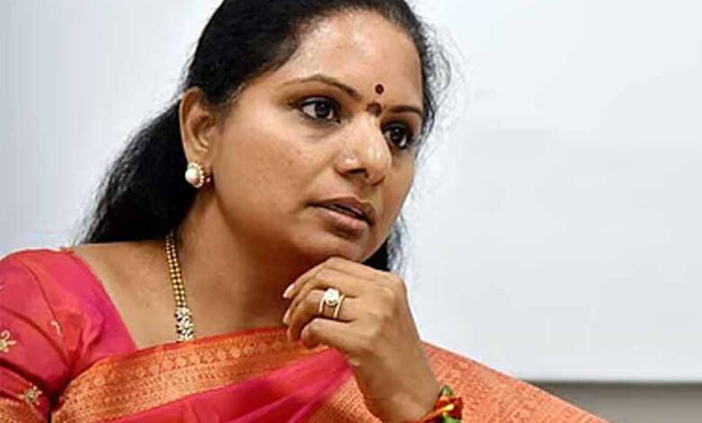 KCR का बड़ा फैसला! पार्टी विरोधी गतिविधियों पर बेटी कविता निलंबित