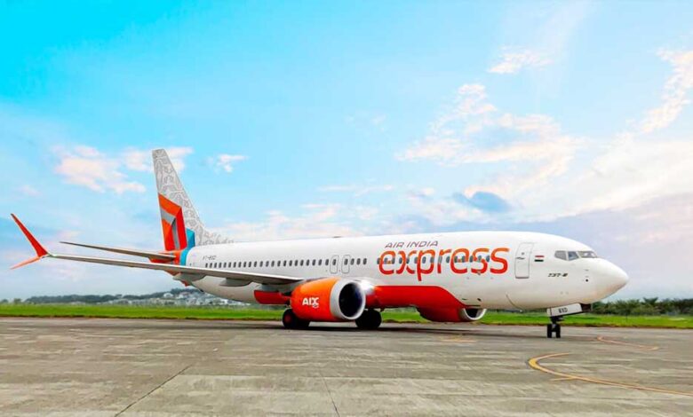 एयर इंडिया एक्सप्रेस की इंदौर में इमरजेंसी लैंडिंग, 161 यात्रियों की सांसें थमीं