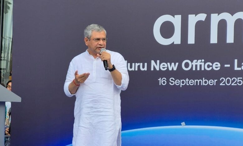 केंद्रीय मंत्री श्री अश्विनी वैष्णव – Khabar Jagat