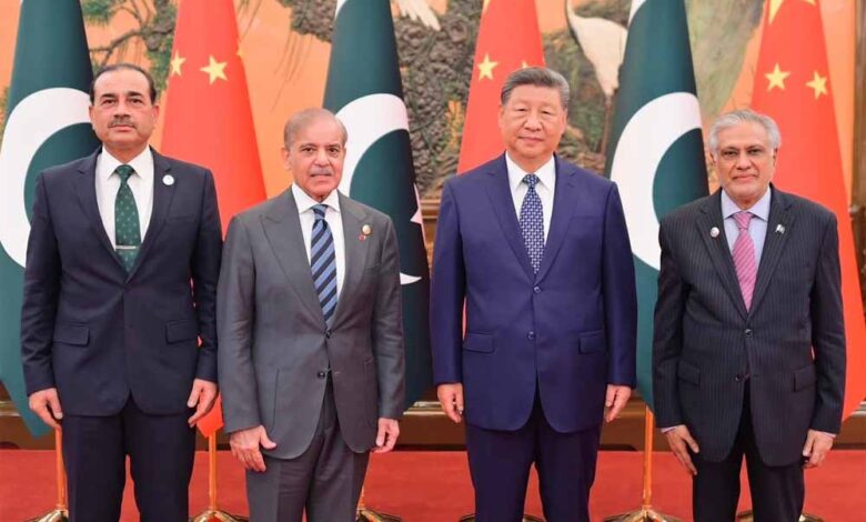 चीन में पाकिस्तानी नेताओं का जमावड़ा, पीएम शहबाज और आर्मी चीफ मुनीर भी मौजूद