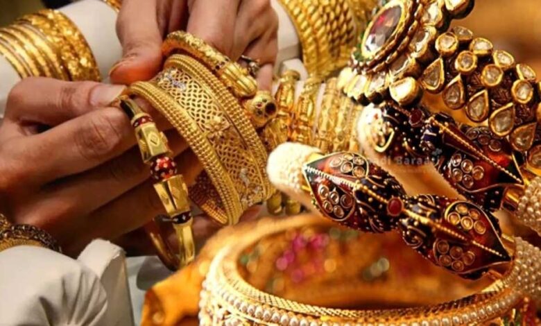 भारत में सोना 1,10,000 रुपये पार, सर्वकालिक उच्च स्तर पर पहुंचा – जानिए कीमत बढ़ने का कारण