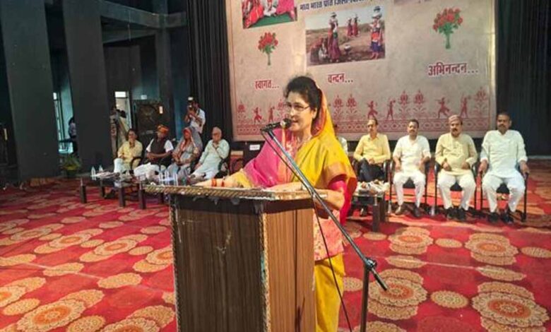 राज्यमंत्री गौर – Khabar Jagat