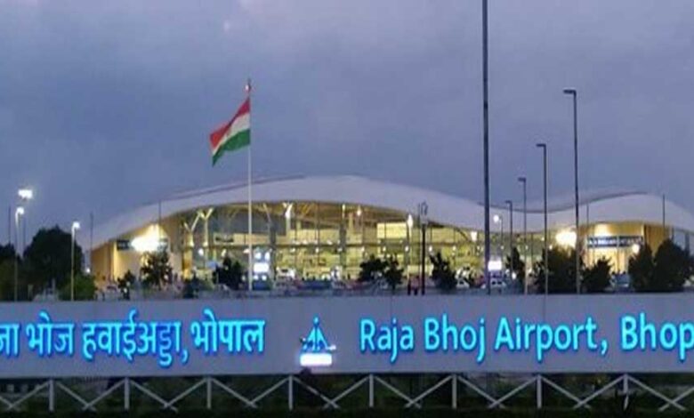 अगस्त में भोपाल राजाभोज एयरपोर्ट यात्री बढ़े, लेकिन डेढ़ लाख से कम
