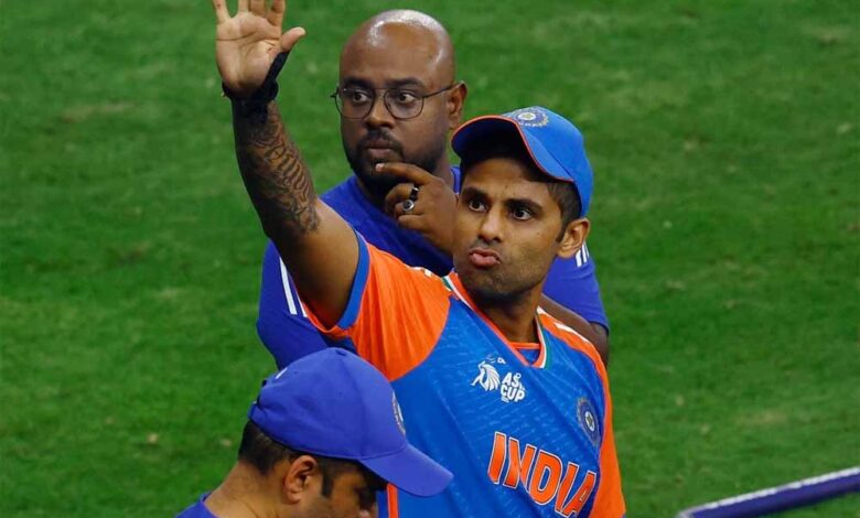 सूर्यकुमार यादव ने PM मोदी की जमकर तारीफ की, कहा- ‘देश का नेता हमेशा फ्रंट फुट पर खेलता है!’