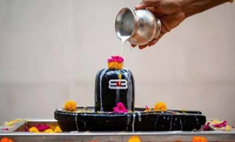 शिवलिंग पर चढ़ाएं ये 5 चीजें, दूर होंगे जीवन के सभी दुख! – Khabar Jagat