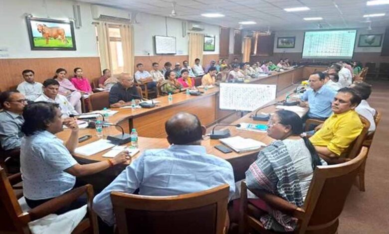 प्रदेश में दुग्ध उत्पादन को दोगुना करने के लक्ष्य को पूरा करने चलाया गया दुग्ध समृद्धि संपर्क अभियान