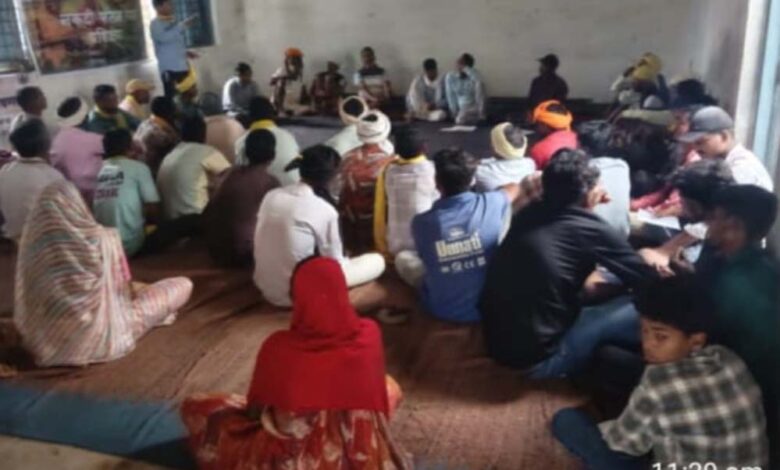 ग्राम सभा में नोडल अधिकारी की अनुपस्थिति से ग्रामीणों में आक्रोश