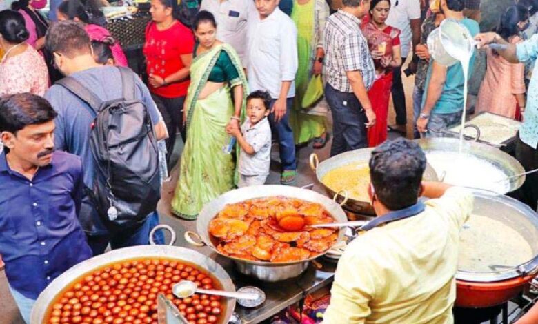 इंदौर के राजवाड़ा में रात में अफसरों की बैठक, व्यापारियों के साथ लिए गए 5 अहम फैसले