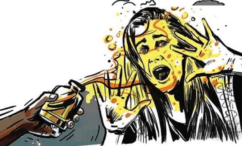 भोपाल में बाइक सवार युवकों ने सुकन्या साहू पर किया एसिड अटैक, चेहरे पर गंभीर झुलसने के निशान