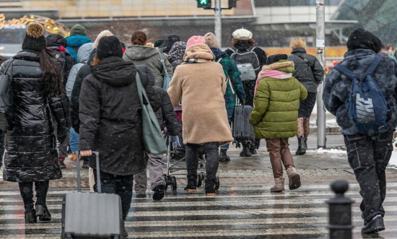 पोलैंड की आबादी में एक साल में 1,58,000 की गिरावट, देश में बड़े संकट के संकेत