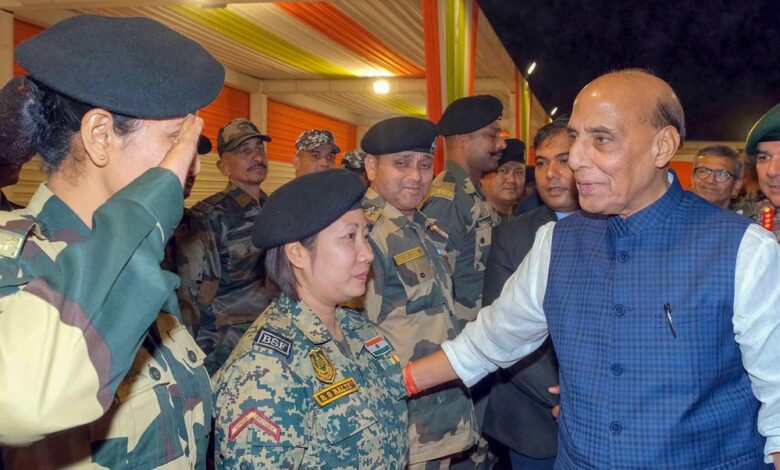 सीमाओं पर सतर्क रहें, किसी भी परिस्थिति के लिए तैयार रहना जरूरी – Khabar Jagat