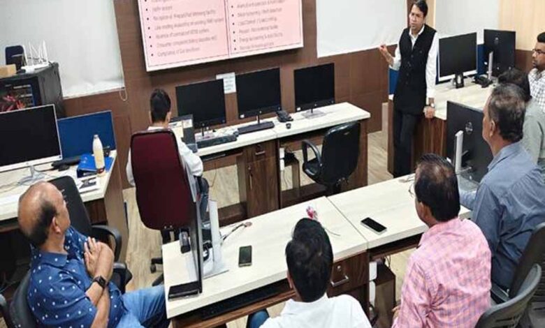 विभिन्न राज्यों के अफसरों ने देखा इंदौर का स्मार्ट मीटरीकरण