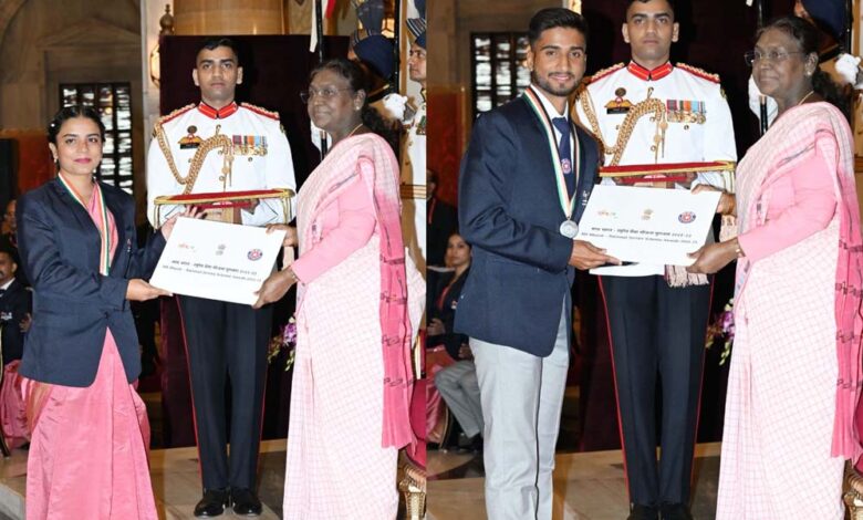 राष्ट्रपति ने एनएसएस के स्वयंसेवक आयुषी सिन्हा एवं सौमित दुबे को किया पुरस्कृत, उच्च शिक्षा मंत्री परमार ने दी बधाई