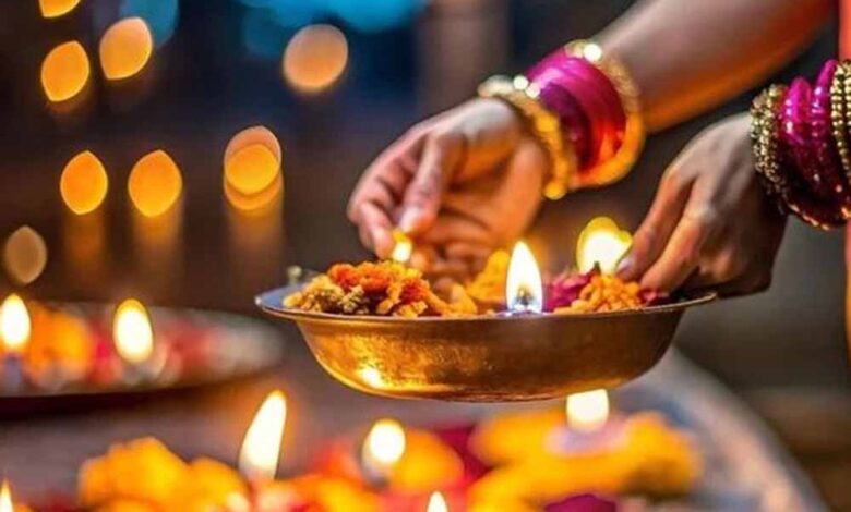 न्यूयॉर्क से लंदन तक जगमगाया ‘फेस्टिव ऑफ लाइट्स’ – Khabar Jagat