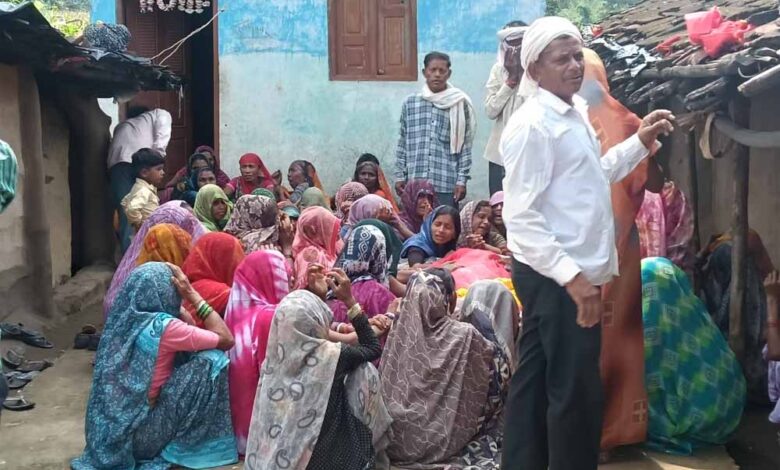 दुर्गा विसर्जन में डूबे 11 लोगों का अंतिम संस्कार, गांव में मातम – Khabar Jagat