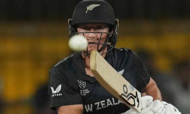 इंग्लैंड ने न्यूजीलैंड को रौंदा, सोफी डिवाइन की विदाई में कमी रही जादू – Khabar Jagat