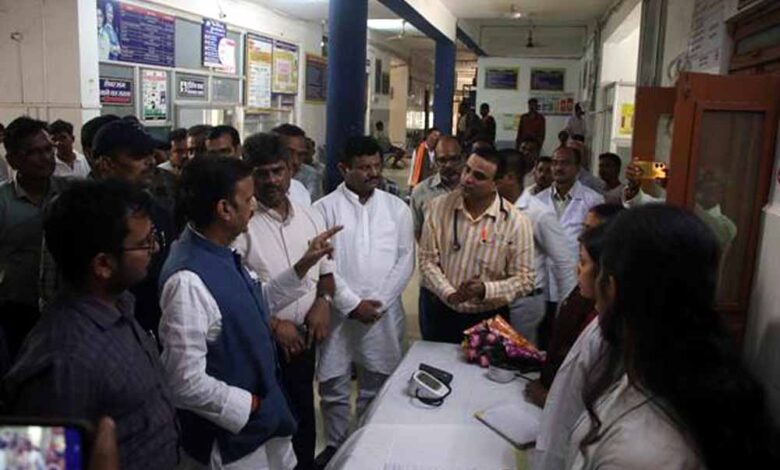 उप मुख्यमंत्री ने किया मझगवां सामुदायिक स्वास्थ्य केन्द्र का औचक निरीक्षण