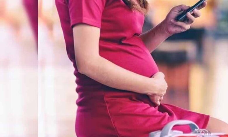 गर्भवती महिलाओं को मोबाइल का उपयोग सीमित क्यों रखना चाहिए? जानें अहम कारण