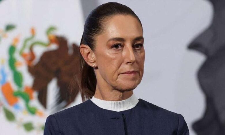 महिला राष्ट्रपति के साथ सार्वजनिक कार्यक्रम में बदसलूकी – Khabar Jagat