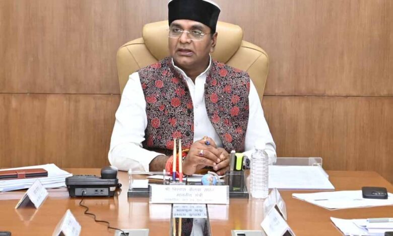 जनमत का मखौल उड़ाने से कांग्रेस को हुआ नुकसान, दिग्विजय और राहुल गांधी पर निशाना – Khabar Jagat