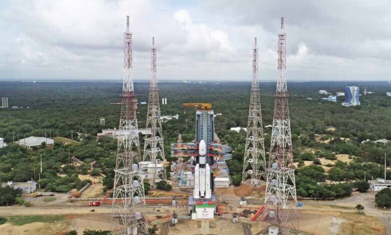 ‘बाहुबली’ सैटेलाइट से ISRO की नई छलांग! जानिए इसकी अद्भुत ताकतें और मिशन के राज़