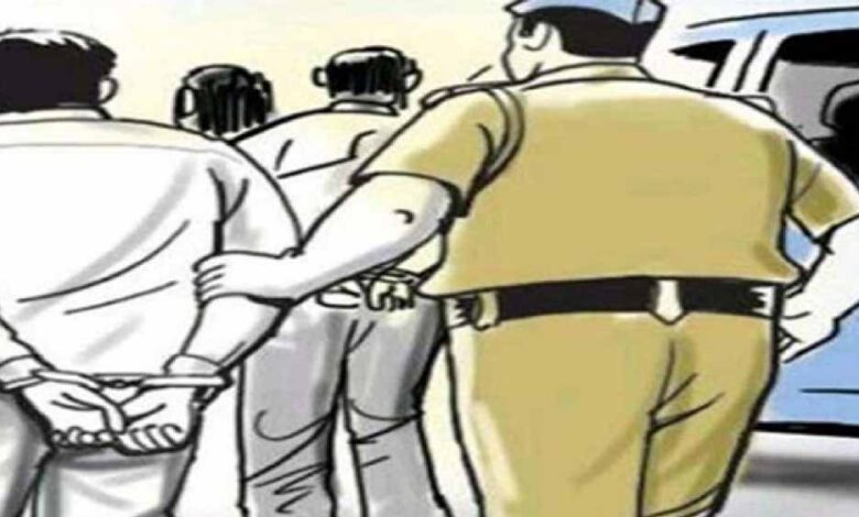 महाराष्ट्र मंत्री के सहयोगी की पत्नी ने की आत्महत्या, पति ने किया सरेंडर; 8 महीने पहले हुई थी शादी